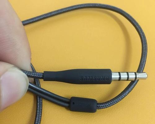 S8送的耳机是否物超所值？（揭秘S8送的耳机的性能和用户评价）