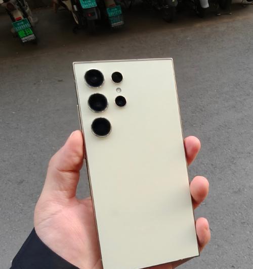 三星手机摄像头的表现如何？（详细评测三星手机摄像头的特点和性能）