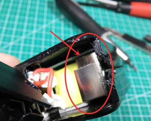 烯王充电宝（便携实用、高效安全的烯王充电宝，为你的移动设备提供持久动力）