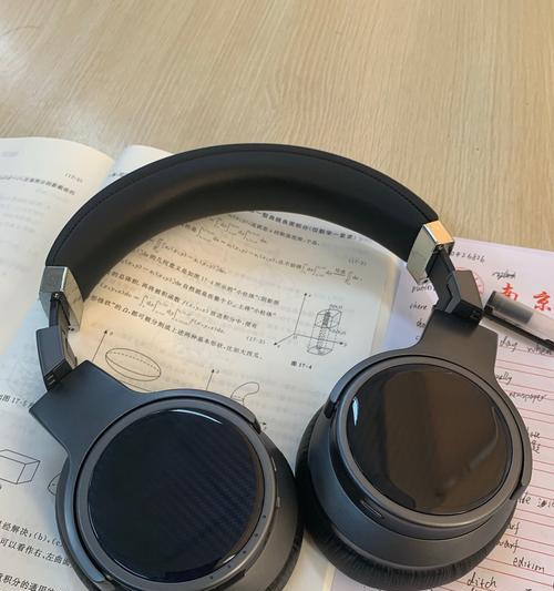 以飞傲AM2（发掘音乐世界的新方式）