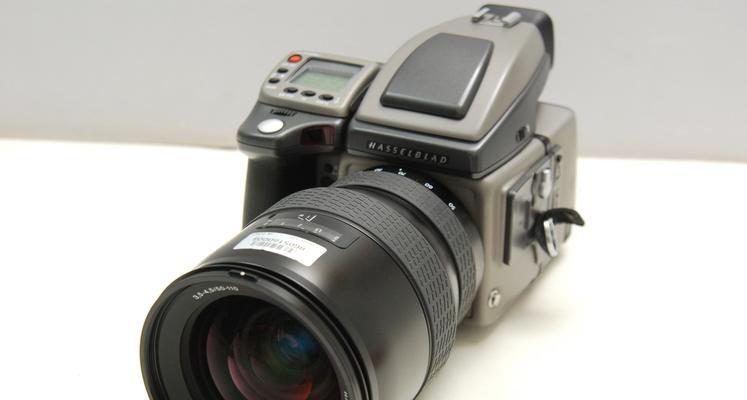 哈苏H5D-60（专为专业摄影师而生，带来绝佳的图像品质与操作体验）